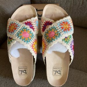 NWT Dirty Laundry multi color Macrame sandals sz 7.5 / 38